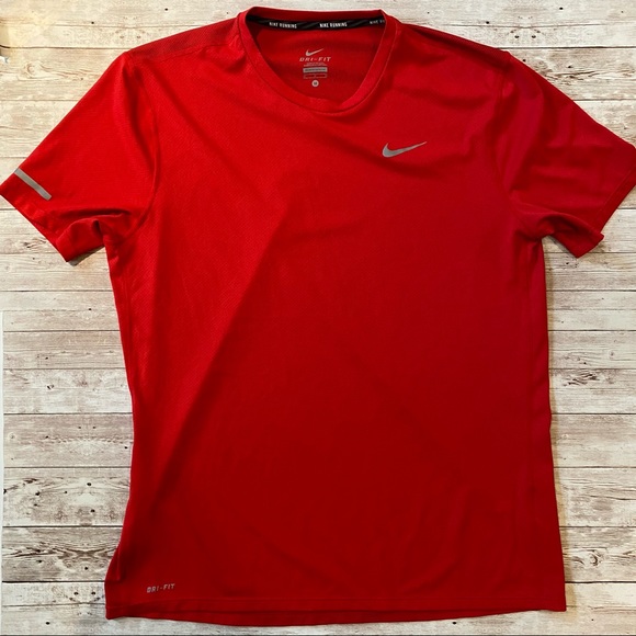 Nike Running Dri-Fit Reflective swoosh Size Medium - Picture 2 of 4
